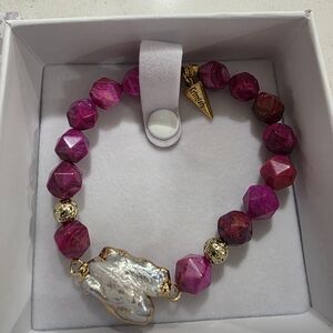 New In Box Erimish Box Pillow Set